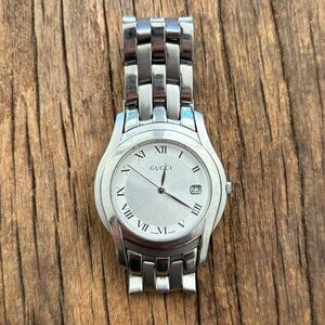 Gucci Silver Stainless Steel Mod 5500 M Wrist Watch White Dial